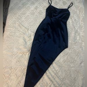 Dynamic royal blue dress from Windsor great fit only worn once for a wedding